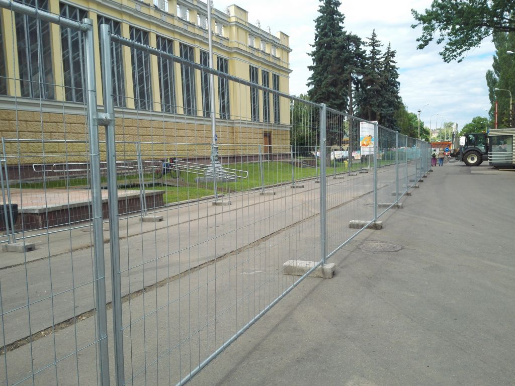 Производство, продажа и аренда временных строительных ограждений