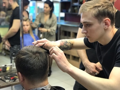 Работа парикмахером в салоне красоты Тольятти