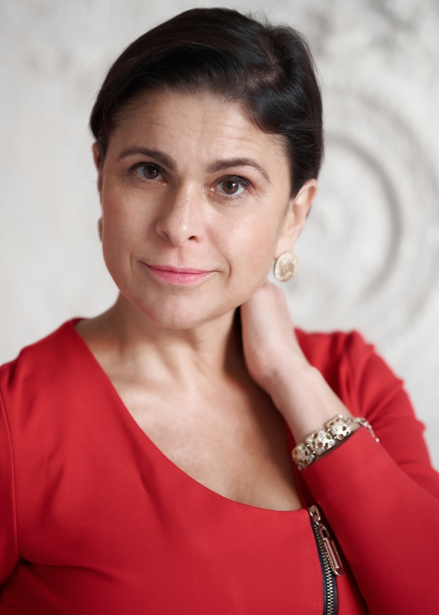 Доктор Елена Пастернак, основатель Peeling School