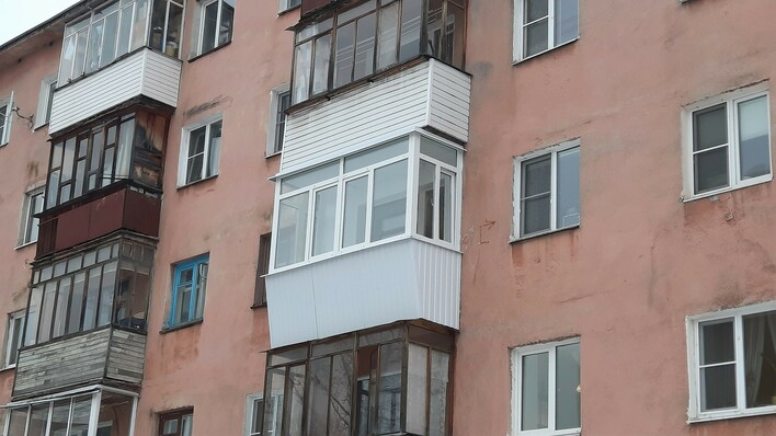 Остекление балконов в Арханегельске и Северодвинске "под ключ"