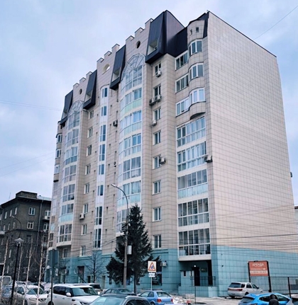 Жилой комплекс Crown House - это элитный кирпичный дом с подземным паркингом.