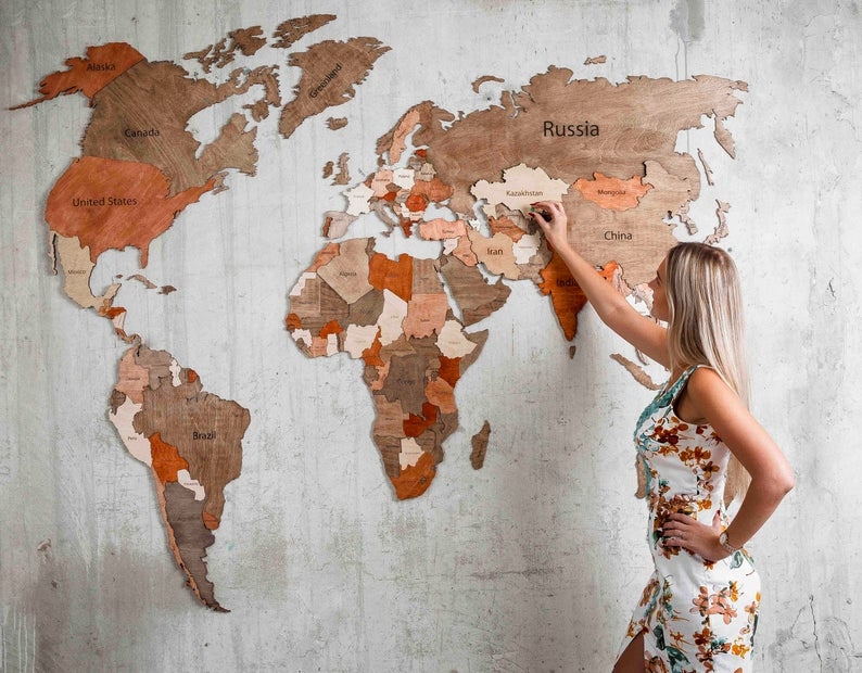 kupit derevyannuyu kartu mira ot